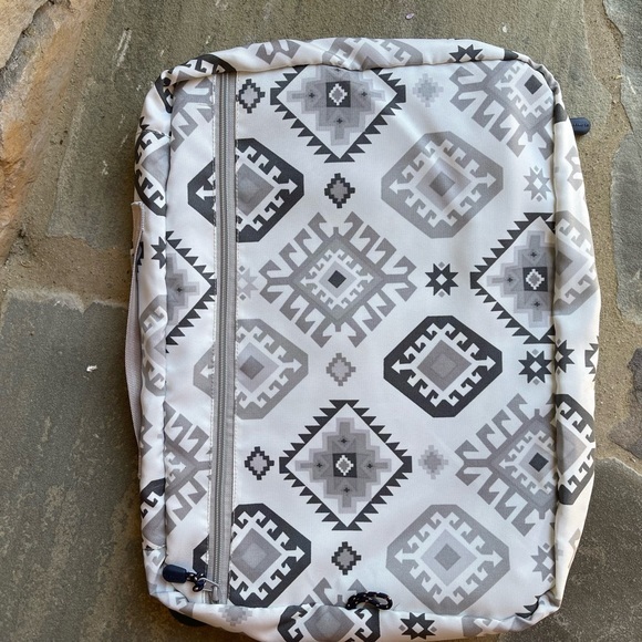 New! Globite’s 4 Piece Set of Packing Cubes Geo Pattern - Picture 5 of 8